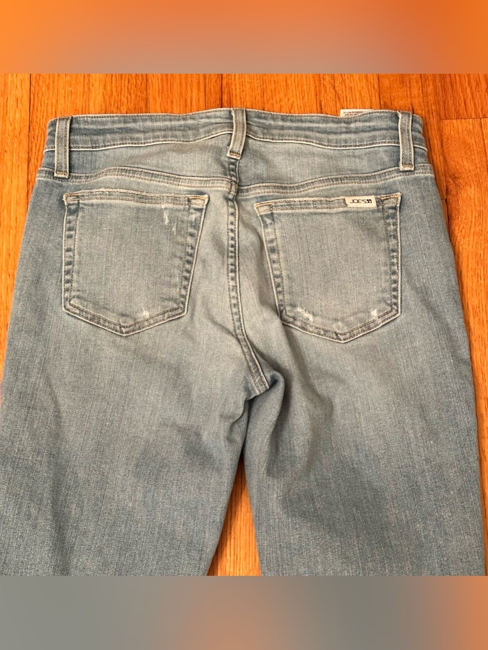 Joe's Jeans Distressed  cuffed style women’s Size 25 (v)
